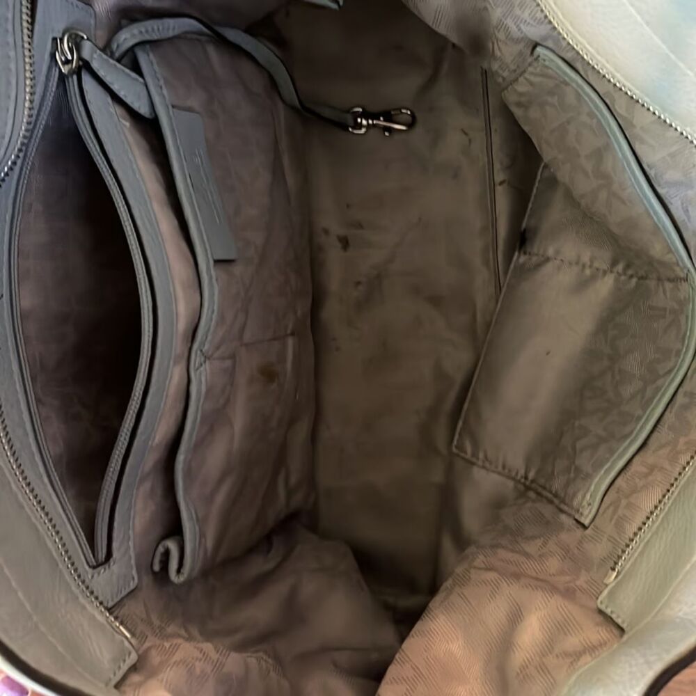 Michael Kors Tote Purse - Picture 7 of 7